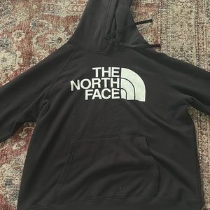 Women’s L North Face sweatshirt